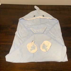 Hooded shark towel with matching slippers
